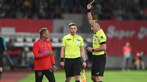 Florin Prunea îi dă dreptate lui Mihai Stoica, după ce oficialul lui FCSB l-a criticat public pe Thomas Neubert: „L-a pus la frăgezit și l-a luat gura pe dinainte!”. VIDEO