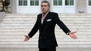 Gigi Becali vede numai căpitani la Steaua:** "Avem un grup de lideri, sunt vreo 5-6!" Ce spune despre meciul cu Iași