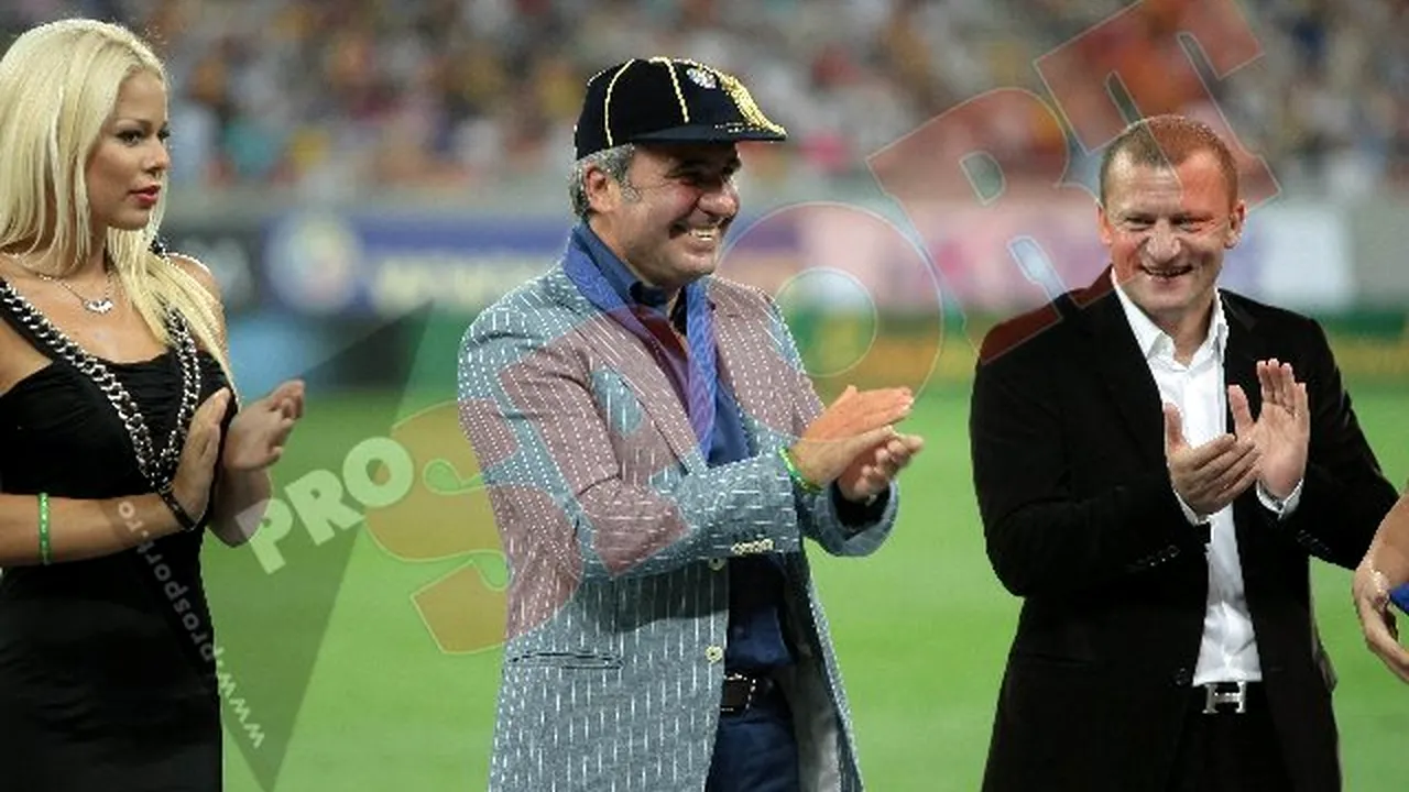 FOTO Hagi, Popescu, Boloni și 'Munti'**, premiați de UEFA!