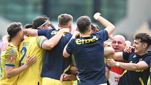 Petrolul a dat drumul la transferuri! A adus un fotbalist experimentat de la Universitatea Craiova și așteaptă un portughez. EXCLUSIV