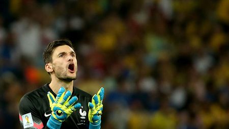 Francezii nu ne subestimează. Cel puțin asta spune Hugo Lloris: "Românii se apără bine, dar contraatacă la fel de bine". Ce își amintește despre Vlad Chiricheș