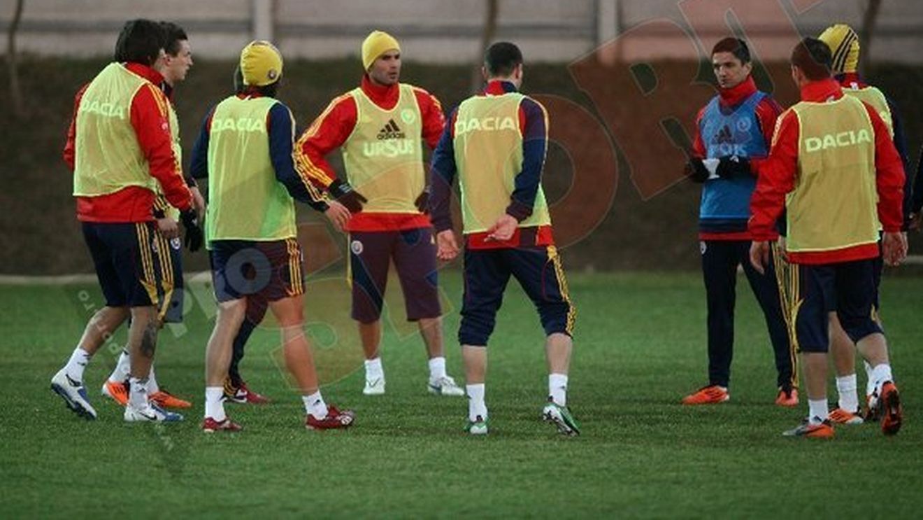 Formula câștigătoare pentru jocul cu Bosnia:** "Ar trebui să jucăm un 4-2-3-1, cu Marica vârf  împins, iar Stancu, Mutu și Deac în spatele lui"