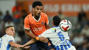 Turcii vor să distrugă Craiova lui Rădoi și Rotaru. Au luat decizia și au primit sprijin, spre deosebire de ce se întâmplă în Superliga