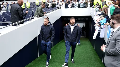 Karma l-a lovit crunt pe Ange Postecoglou, după ce l-a ținut din nou pe bară pe Radu Drăgușin! Tottenham a luat trei goluri de la rivala Arsenal și apoi unul dintre rivalii românului pe post a mai „îndulcit” dezastrul