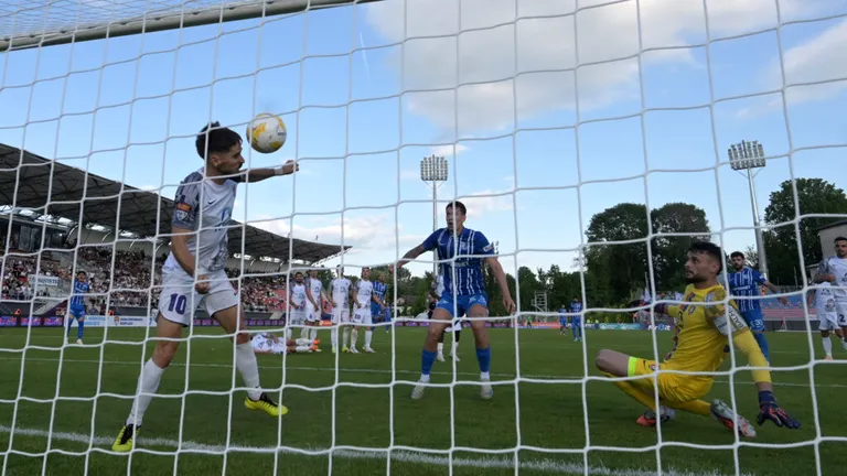 Florin Gardoș a ”ciupit” arbitrajul după Chindia – Farul 3-3: ”Nu am înțeles de ce a ridicat fanionul arbitrul de tușă. Nu se vede că ar fi intrat mingea în poartă”