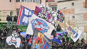 Fanii Stelei, reacție după ratarea calificării în play-off. Susțin necondiționat echipa, dar atacă iar conducerea: ”Cum a ajuns un club imens să fie gestionat distructiv, fără pasiune din partea managerilor?”