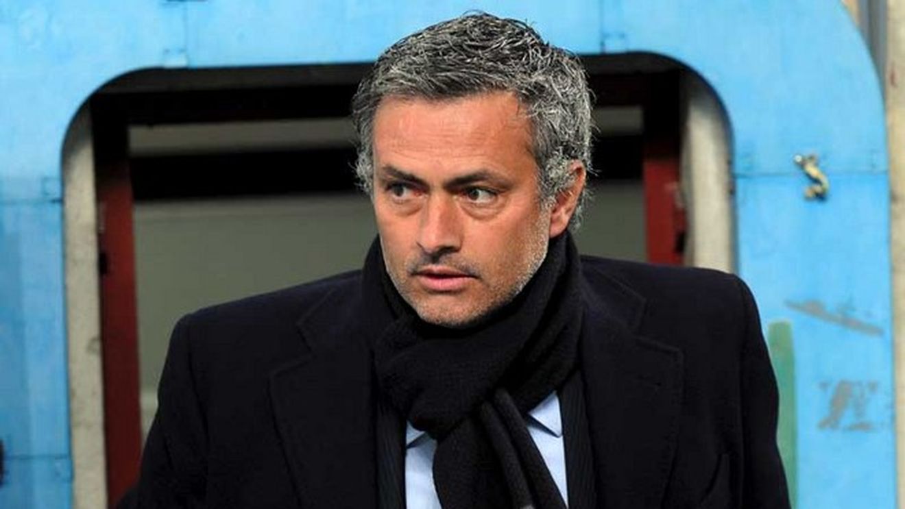 Mourinho: "Aș vrea să antrenez Manchester. Ador Anglia!"