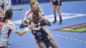 Midtjylland a surclasat Krim Ljubljana, CSM București are ocazia de a urca în Top 4 în Grupa 2 a Ligii Campionilor. Aurelian Roșca: "Dacă vrem ceva mai mult din acest an, avem nevoie de victorie cu Esbjerg"