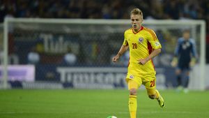 Călcâiul lui Maxim vs. călcâiul lui Ahile! Vedeta lui Stuttgart nu renunță la "floricele" în barajul cu Grecia: "Așa cred eu că e bine"