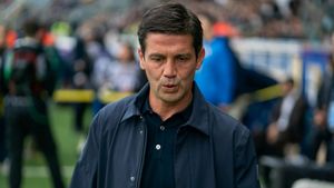 Ce lovitură pentru Chivu! Cu el e imposibil să se lupte pentru Inter