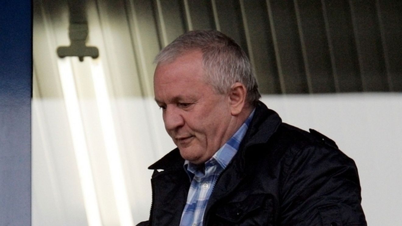 Porumboiu, dur: "Ce a făcut Condescu a fost o vrăjeală!** Este doar un impostor, n-are ce căuta în fotbal"