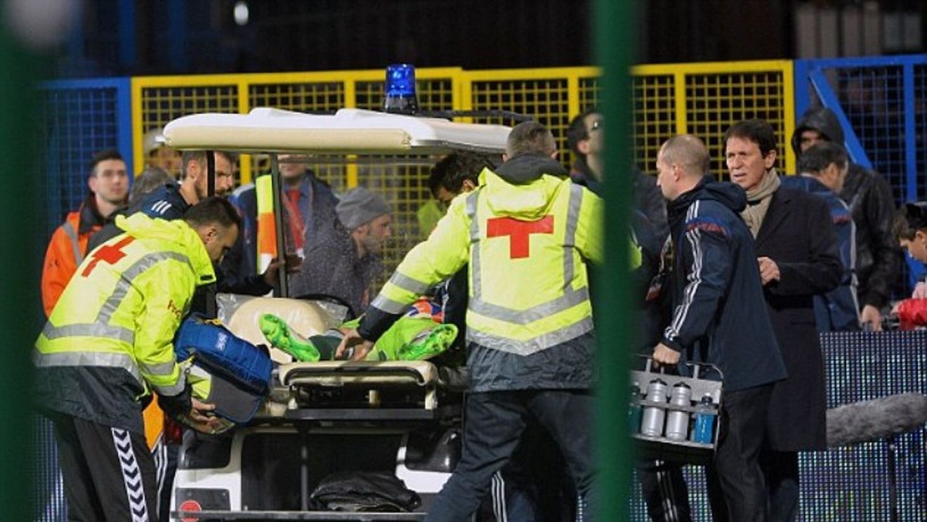 Meciul Muntenegru - Rusia, întrerupt definitiv în minutul 67 din cauza incidentelor de la Podgorica