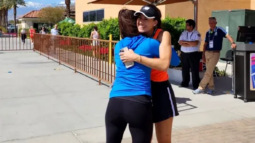 Neașteptat! O româncă, angajată să asigure comentariul în limba engleză la meciurile Soranei Cîrstea de la Miami | FOTO & VIDEO