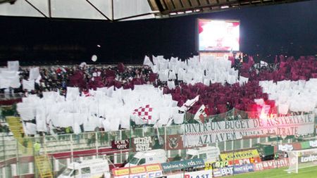 Fanii îi garantează lui Ando: "Te susținem cât ai rezultate!"