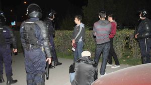 FOTO Steliștii și rapidiștii s-au bătut în zona Grozăvești!