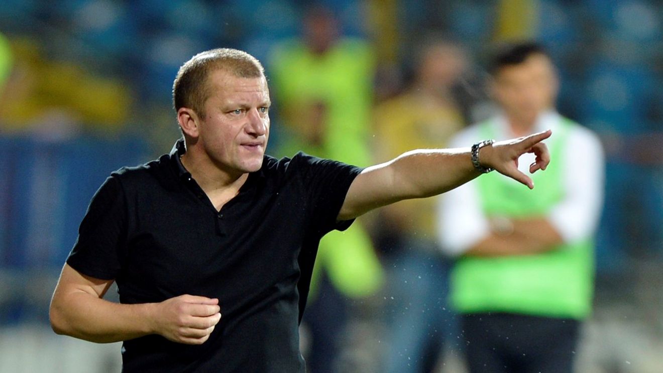 Super transfer făcut de Munteanu pentru Europa League! Neînvins în acest sezon, Dorinel a primit "cadou" un Campion Mondial U20