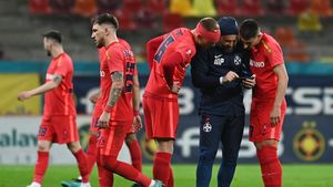 Cele 3 greșeli făcute de FCSB în meciul cu Universitatea Craiova: cine e vinovatul, Gigi Becali sau Mihai Pintilii? Ilie Dumitrescu le-a descoperit: „Apropo de judecata în oglindă”