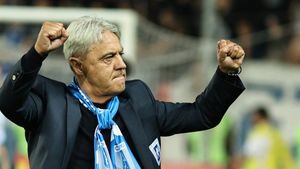 Sorin Cârţu, înaintea derby-ului Universitatea Craiova - CFR Cluj: „Vedem dacă putem da lovitura de graţie” + Ce crede că va spune Dan Petrescu!