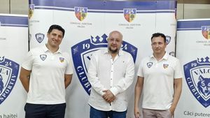 Mutarea momentului în baschetul românesc! Hristu Șapera a semnat pentru doi ani la CS Vâlcea-1924