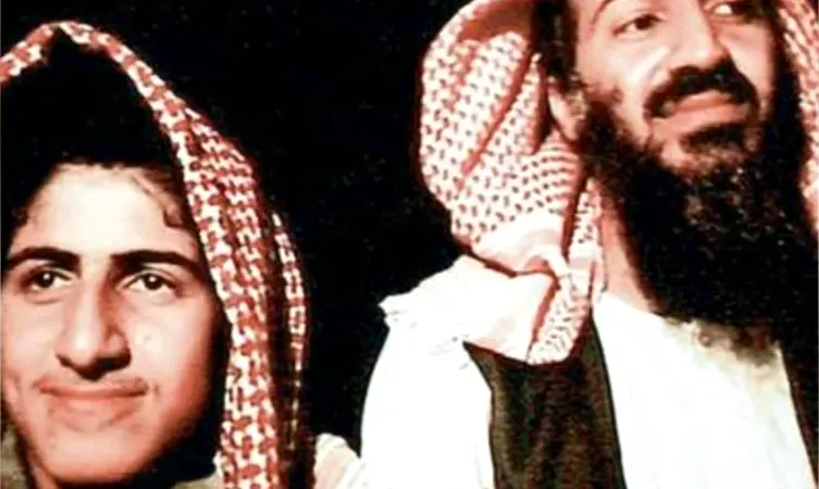 TATĂ DIN IAD. “Sunt fiul lui Osama Bin Laden. M-a pus să trag cu AK47”. Povestea lui Omar. A părăsit Afganistanul cu doar cinci luni înainte ca al-Qaeda să prăbușească avioane de pasageri în Turnurile Gemene
