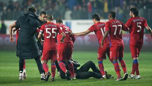 DROGATUL care l-a făcut K.O. pe Galamaz a dat PRIMELE declarații!** De ce a intrat pe teren și care era următorul stelist VIZAT