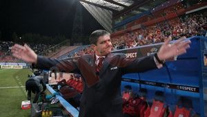 "Cel mai ghinionist  dintre pământeni" **"Cu alt antrenor, Steaua nu lua gol! Kape a vrut să-l aprecieze Doroftei"