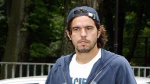 Prima victorie a "lupilor" după aducerea lui Contra!** Petrolul a ajuns vedetă în Spania: "Aici își poate arăta valoarea" Ce scriu ibericii