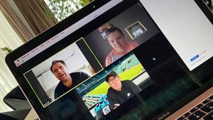 Simona Halep se antrenează online cu Darren Cahill și Artemon Apostu-Efremov | FOTO