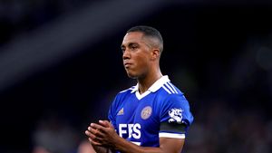 Arsenal Londra și Newcastle se luptă pentru transferul vedetei Youri Tielemans de la Leicester City!