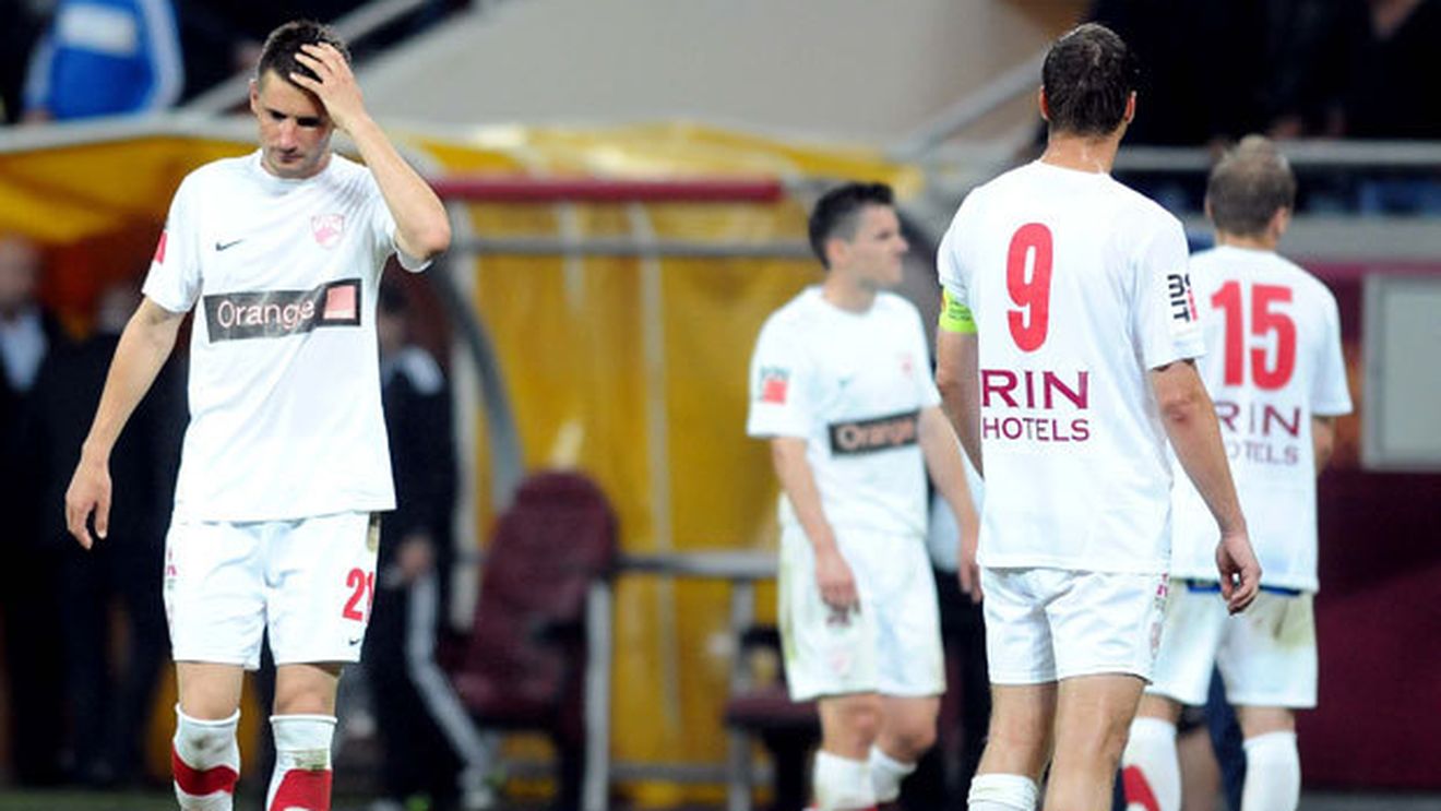 100% Liga I: Făcut praf de "ai lui", Grigore e apărat de adversari!** Cum sar steliștii pentru dinamovistul pus la zid: "Dragos e foarte bun"