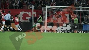 Planuri pentru retur:** "Ne vom bate cu Dinamo și Rapid pentru salvarea de la retrogradare! Sunt probleme grave la cele două echipe"