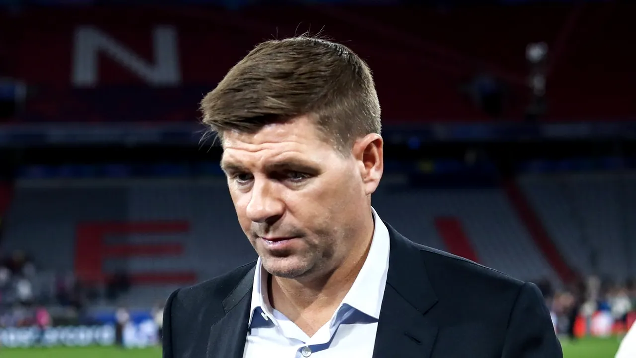 Steven Gerrard, furios după ce Sir Alex Ferguson a spus despre el că nu a fost un „fotbalist de top, top”