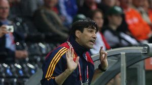 Pițurcă trage linie cu Albania, Dragomir îl contrează pe Dan Petrescu!** "Pariul" lui Mitică îi bagă banii în buzunar selecționerului