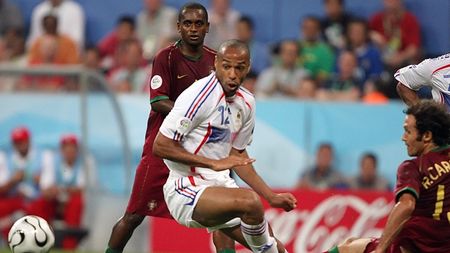 Henry: "Românii sunt vicioși"