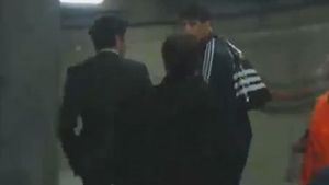 VIDEO Bayern și-a abandonat pe Camp Nou omul-cheie din dubla cu BarÃ§a: "Ce faci, vin părinții după tine?" 