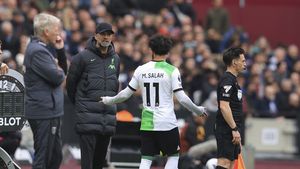 Scandal fără precedent între Jurgen Klopp și Mo Salah! Egipteanul a fost ținut cu greu de Darwin Nunez ca să nu sară la german