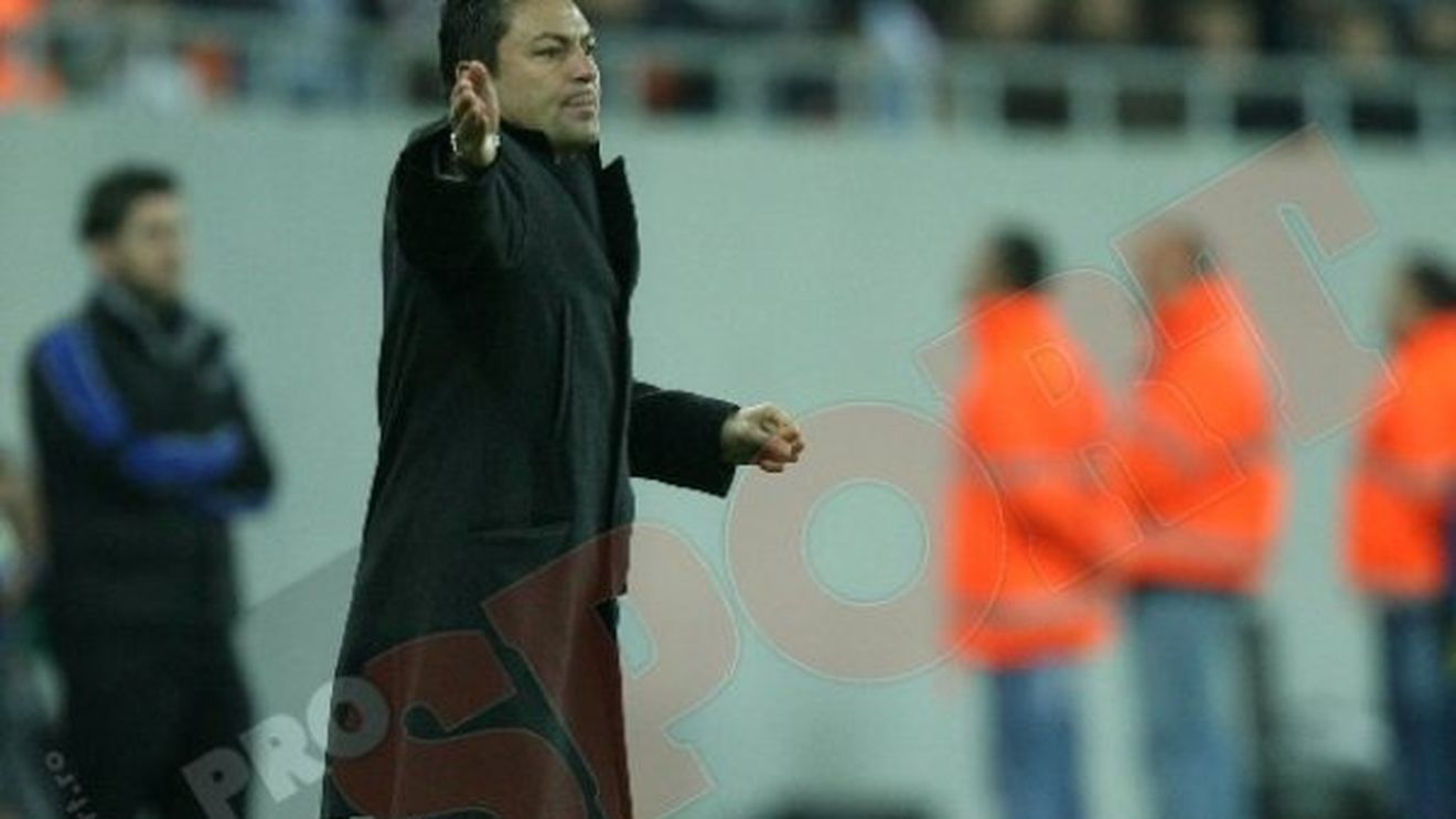 Ilie Stan știe care sunt cele trei "transferuri" ale iernii!** Cum l-a avertizat Becali înainte de meci și răspunsul incredibil dat de antrenor