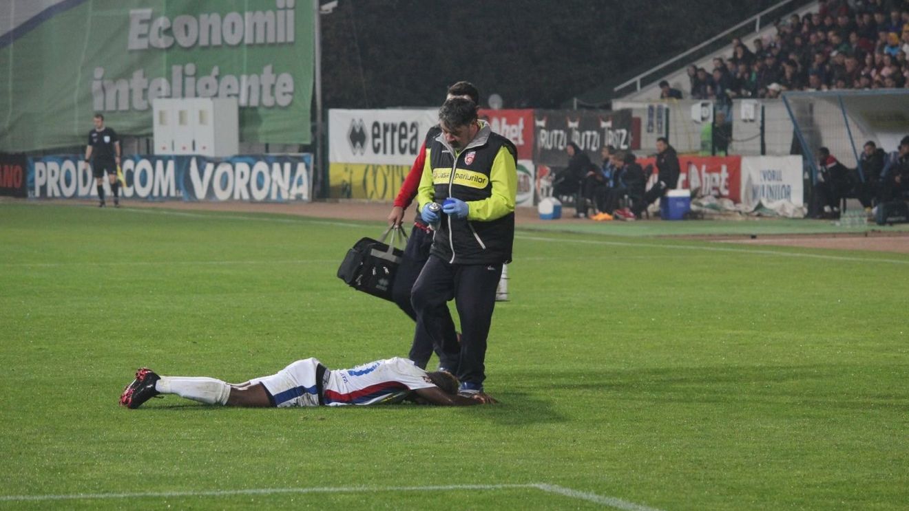 Valeriu Iftime, propunere incredibilă după ce un șarpe a fost găsit pe teren. „Îi aducem ca să te muște dacă te întinzi pe gazon!”