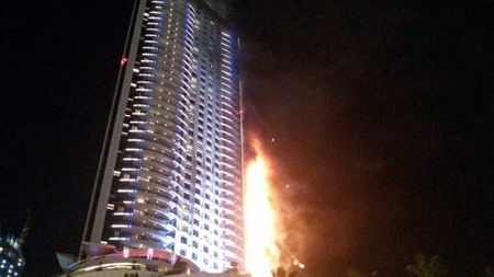 Incendiu uriaș în noaptea dintre ani, la Dubai. Mai mulți români, în frunte cu promoterul Superkombat, Eduard Irimia, au scăpat, fugind pe scările de urgență | VIDEO