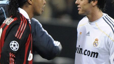Pe urmele lui Paolo Maldini!** Ronaldinho: "Vreau să joc la Milan până la 40 de ani"