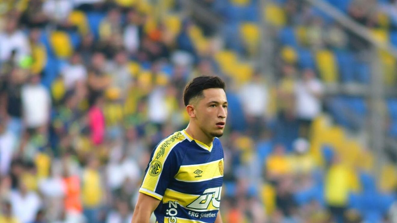 Olimpiu Moruțan, dat afară din echipă din cauza unei clauze din transferul de la Galatasaray! Poate fi doar rezervă până la EURO 2024 și antrenorul a recunoscut: „Clubul nu are bani să plătească suma!”