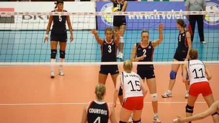 Dueluri cu Bulgaria și Slovacia, în voleiul românesc!