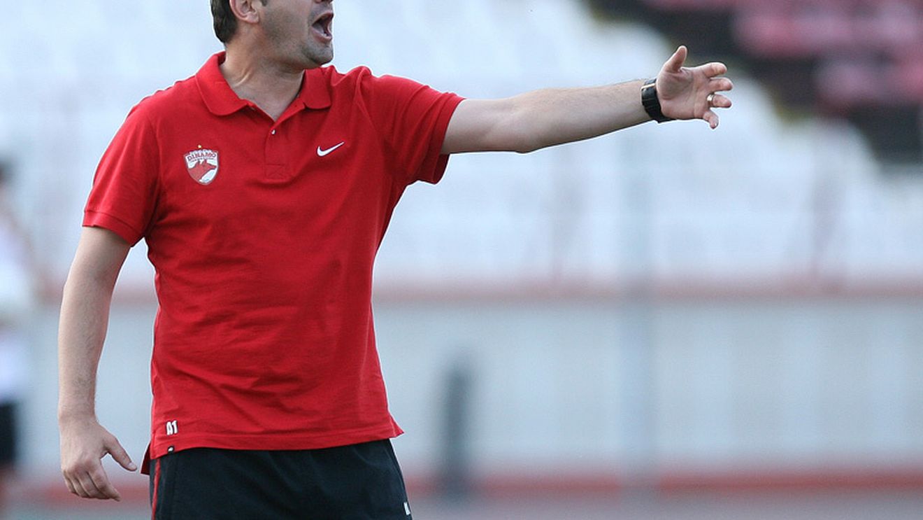 Anul trecut juca la Steaua, iar acum a ajuns TITULAR la Dinamo!** Așa va arăta primul 11 al lui Ciobotariu cu Vorskla Poltava