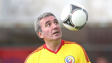 Totul despre colegii mei | Dezvăluiri după 21 de ani: "Și acum mi se ridică părul pe mână când îmi aduc aminte". Ce le-a spus Hagi colegilor săi înainte de meciul contra Columbiei, la CM 1994