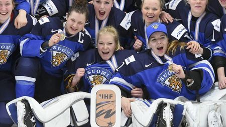 JO 2018 | Finlanda, medalie de bronz la hochei feminin. Cine joacă pentru aur 