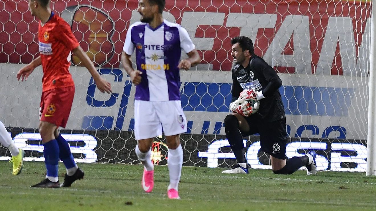 Cătălin Straton a făcut o reverență în fața fanilor dinamoviști, îmbrăcat în tricoul FCSB. „Am dus bani acasă, familiei mele, pe spatele lor”