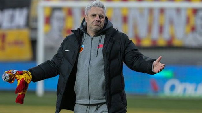 Șumudică a dat "upgrade": "Am ajuns la un standard, la un anumit nivel care-mi permite". Singurele echipe din Liga 1 despre care susține că sunt demne să-l aibă pe bancă