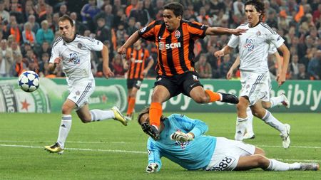 Mircea Lucescu a confirmat că un elev de-ai săi îl va înlocui pe Fabregas la Arsenal:** "Totul depinde de el"