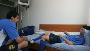 Încă o perlă descoperită de "Rege"?** Puștiul făcut PRAF de antrenorii Stelei a fost READUS la viață de Hagi! Becali voia 30 mil. â‚¬ pe el :)