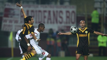 "Copos este fratele meu! Sburlea mi-a zis că vine și el la Rapid"